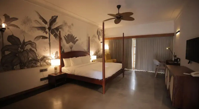 Номер Deluxe Prasanthi Hotel