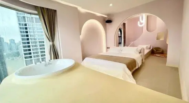 Люкс Yicheng High-altitude River View Homestay (Chongqing Hongyadong Chaotianmen Square)