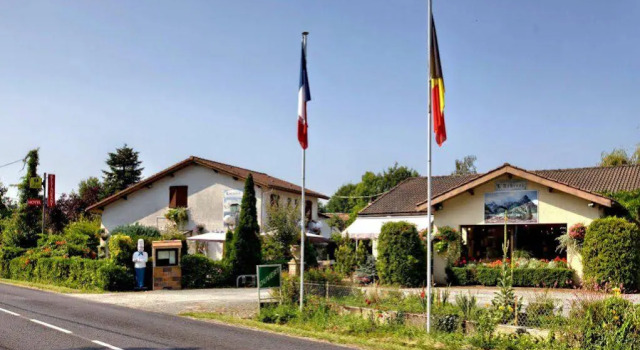 Logis lArberet, Забронировать Отель Вандаи-Монталиве Medoc