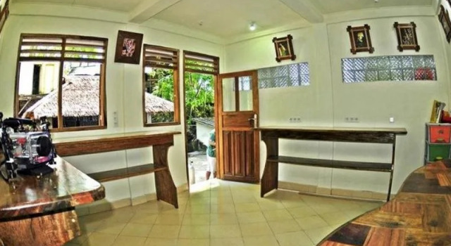 Bunaken Divers Sea Breeze Resort, Rezerwuj Ośrodek wypoczynkowy Tanie hotele w Sulawesi