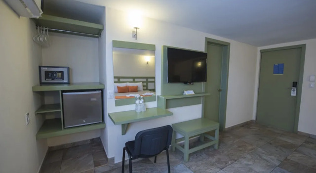 Четырёхместный номер Standard Hotel Palace Inn