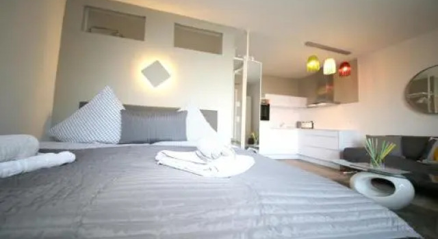 Ferienwohnung Capolino Suite, Забронировать Апартаменты/квартира Шарбойц Holstein Switzerland