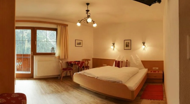 Doadlerhof, Prenota Hotel Hotel a Tirolo con parcheggio, Parcheggio