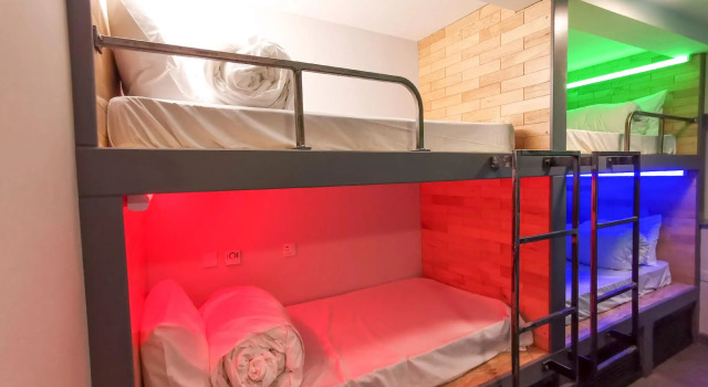 Кровать в общем номере Cwtsh Hostel Central Swansea, Social & Modern, Near Train Station