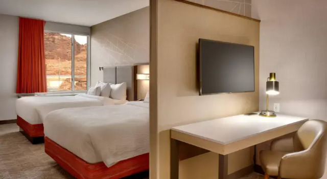 Четырёхместный люкс SpringHill Suites by Marriott Moab