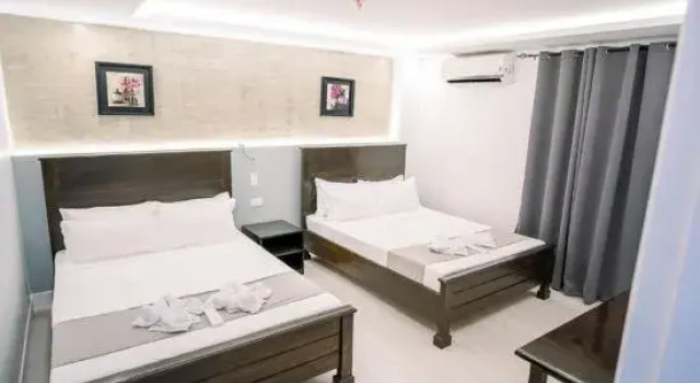 Люкс с 2 комнатами Spotlight Hotel near Hundred Islands Wharf