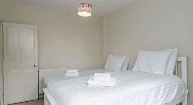 Marvelous 3BR Kennington House w Garden by GuestReady, Забронировать Отель Бизнес-отели Англии, 4* 5*