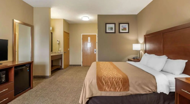 Номер Standard Comfort Inn Walcott near Davenport