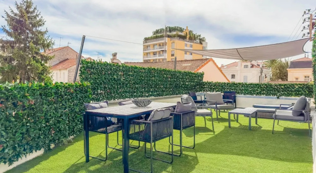 100 Le Riviera in Cannes