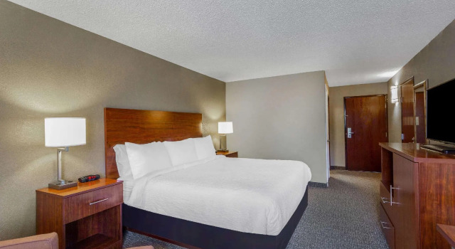 Двухместный номер Standard Days Inn by Wyndham Blairsville
