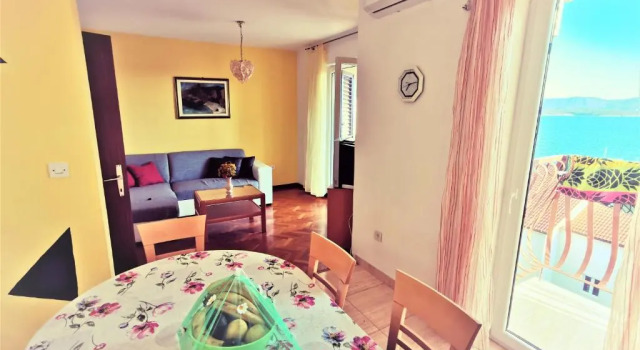 Апартаменты Holiday Apartment With a Balcony and sea View, Just 300 Metres From the Beach
