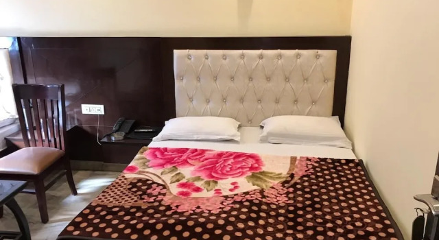 Четырёхместный семейный номер Standard ADB Rooms Gaurav Guest House