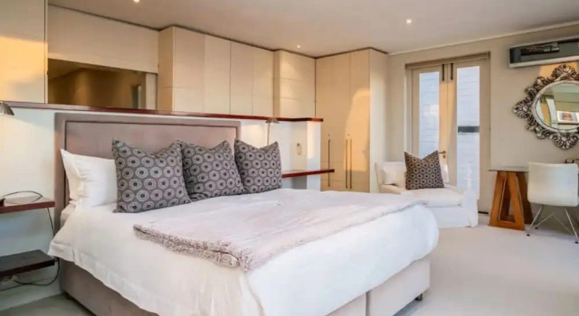 Stylish Family Villa w Pool Garden Putt-putt Villa Olivier, Забронировать Вилла Отели Cape Peninsula с парковкой, Парковка