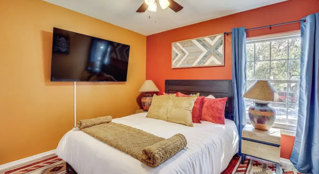 Mini Golf, Arcade & Fire Pit! San Antonio Home, Rezerwuj Mini-hotel Mini-hotele w Bexar County, Mini-hotel