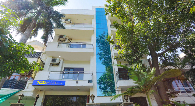 FabHotel Comfirt Inn, Забронировать Отель Отели Нойда с завтраком, рядом с The Great India Place, Завтраки