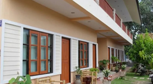 Трёхместный номер Standard с балконом и с красивым видом из окна Thai Guesthouse