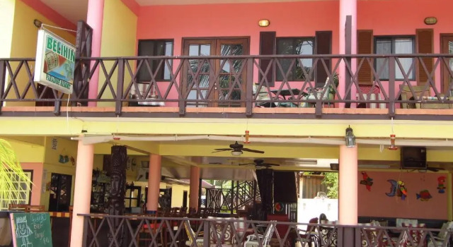 Paradise Resort, Rezervasyon Tatil Köyü Placencia Village Placencia