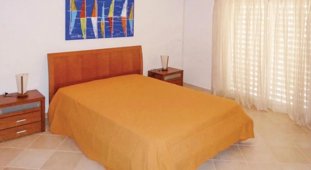 Nice Home in Guia With 4 Bedrooms, Wifi and Outdoor Swimming Pool, Забронировать Отель Отели и гостиницы Гия, Отель