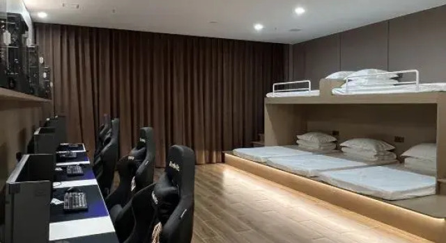 Кровать в общем номере Dunhua Chaomeng Entertainment Club