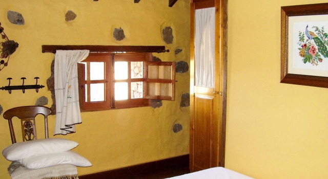 Property With 2 Bedrooms in Isora, With Wonderful Mountain View and Fu, Book Hotel 3-stjernede hoteller i Isora, 3*