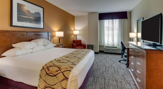 Номер Superior Drury Inn & Suites Meridian