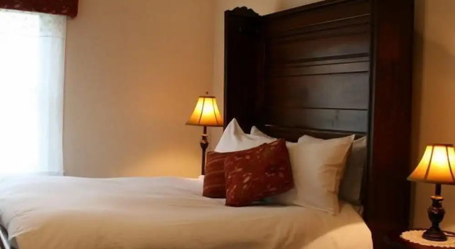 Rossmount Inn