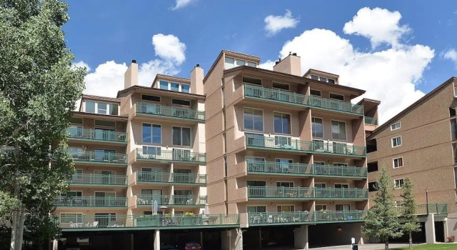 Vantage Point Condo 307, Забронировать Апартаменты/квартира Отели Вейл с парковкой, Парковка