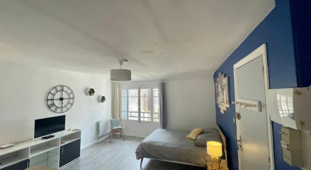 Moissac Centre Studio 30m2 Calme Cour Intérieure vélo Netflix, 예약 호텔 Moissac Tarn-et-Garonne