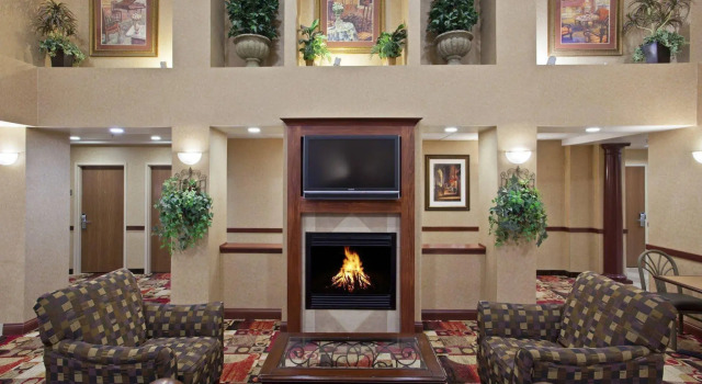 Holiday Inn Express Hotel & Suites Bowling Green by IHG