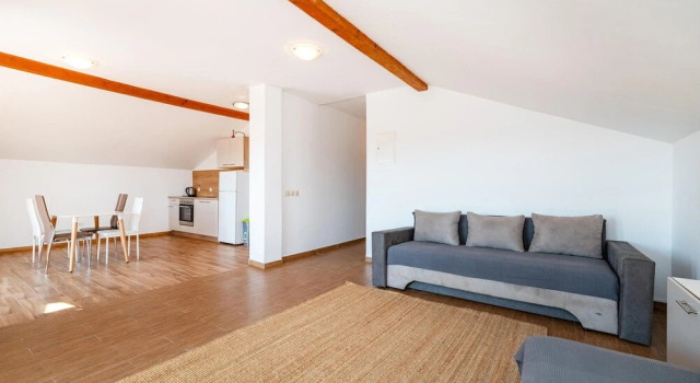 Beautiful Home in Posedarje With 4 Bedrooms, Wifi and Outdoor Swimming Pool