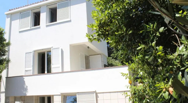 Апартаменты Apartments PineWood Villa