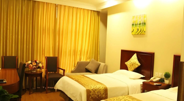 GreenTree Inn ZhangJiaKou XiaHuaYuan District XinChen Road Express Hotel