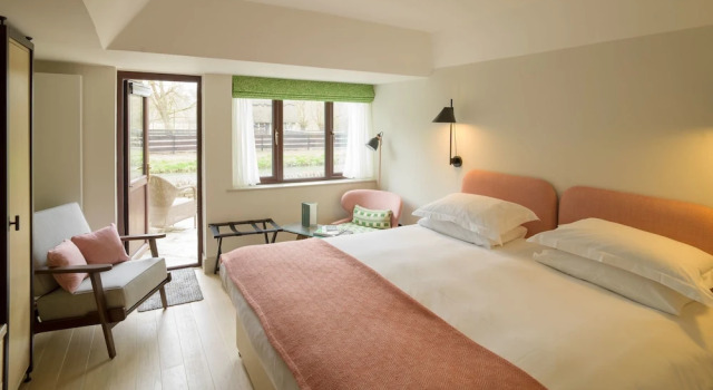 Номер Standard Old Swan & Minster Mill Hotel