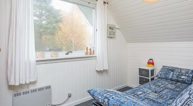 Pleasant Holiday Home in Rødby With Terrace, Book Vacation Home Cottages in Kramnitse, Cottage