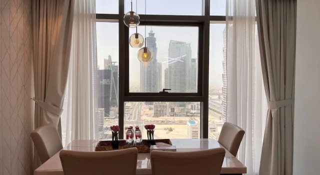 Апартаменты Elegant 2 BHK Paramount Tower City View