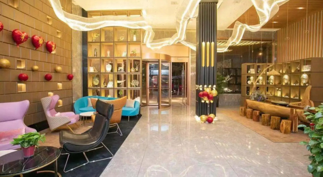Hexu · Light Luxury Hotel, Prenota Hotel Hotel a Jiangsu con parcheggio, Parcheggio