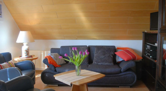 Tranquil Apartment in Ostseebad Kühlungsborn near Sea Beach, Забронировать Апартаменты/квартира Апартаменты Кюлунгсборн, рядом с Train Station Ostseebad Kühlungsborn West, Апартаменты/квартира