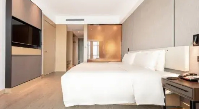 Двухместный люкс Executive Atour Hotel Kunming Dianchi Daguan Park