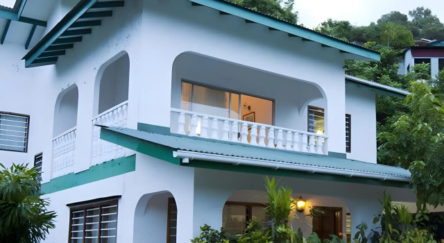 Le Manglier Guest House