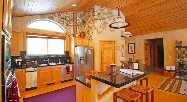 The River Rock Lodge Home 4 Bedrooms 3 Bathrooms Home