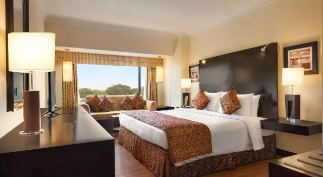 Camera Standard Ramada Plaza by Wyndham Karachi Airport Hotel