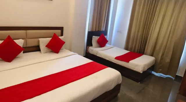 Hotel Shree Udai Vilas, Забронировать Отель Отели штата Раджастхана с парковкой, Парковка