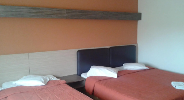Четырёхместный номер Standard Hotel Prince de Liege