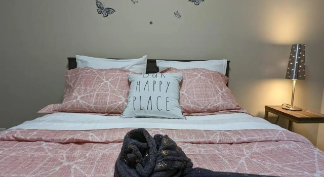Exquisite And Modern Executive Suite With Parking, Prenota Hotel Hotel a Saskatchewan con parcheggio, Parcheggio
