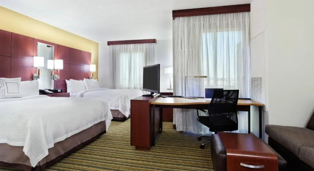 Четырёхместный номер Standard Residence Inn Little Rock Downtown