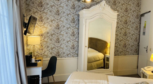 Номер Classic BRIT HOTEL & SPA Le Roc au Chien
