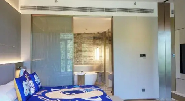Двухместный семейный люкс с балконом Ningbo International Convention Center Hotel