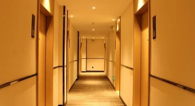 City Comfort Inn Baise Napo Bus Terminal, Buchen Sie Hotel Chengxian 