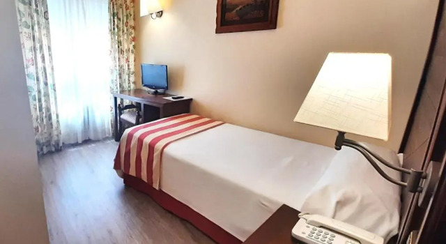 Одноместный номер Standard Hotel Urogallo