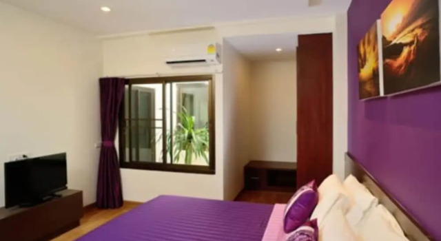 Люкс с 2 комнатами с балконом и с видом на море Kamala Beachfront Apartment